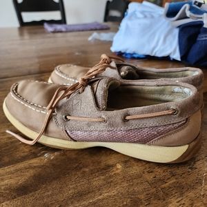 Sperrys size 8 boat shoes